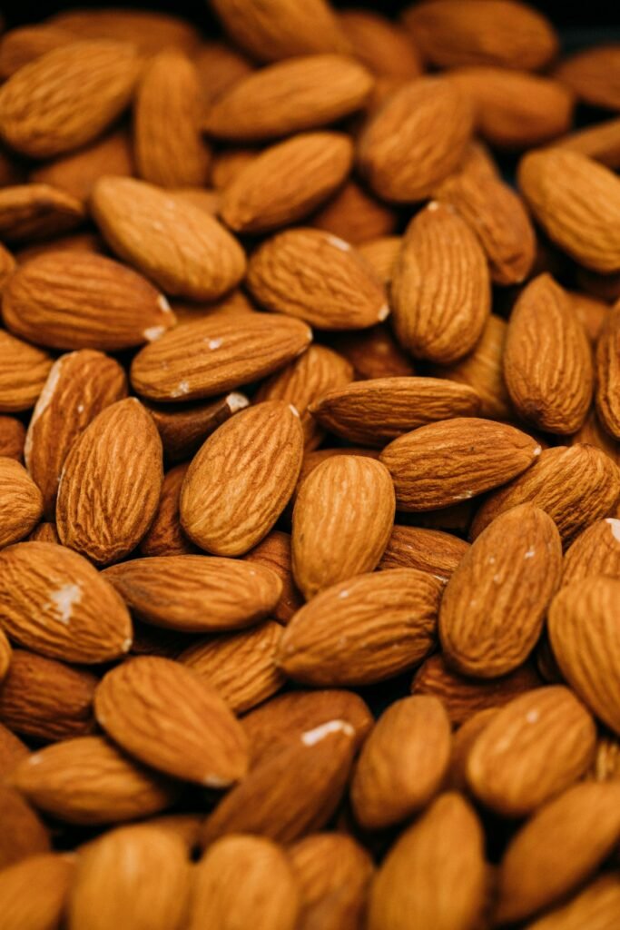 Almonds (natural, blanched)